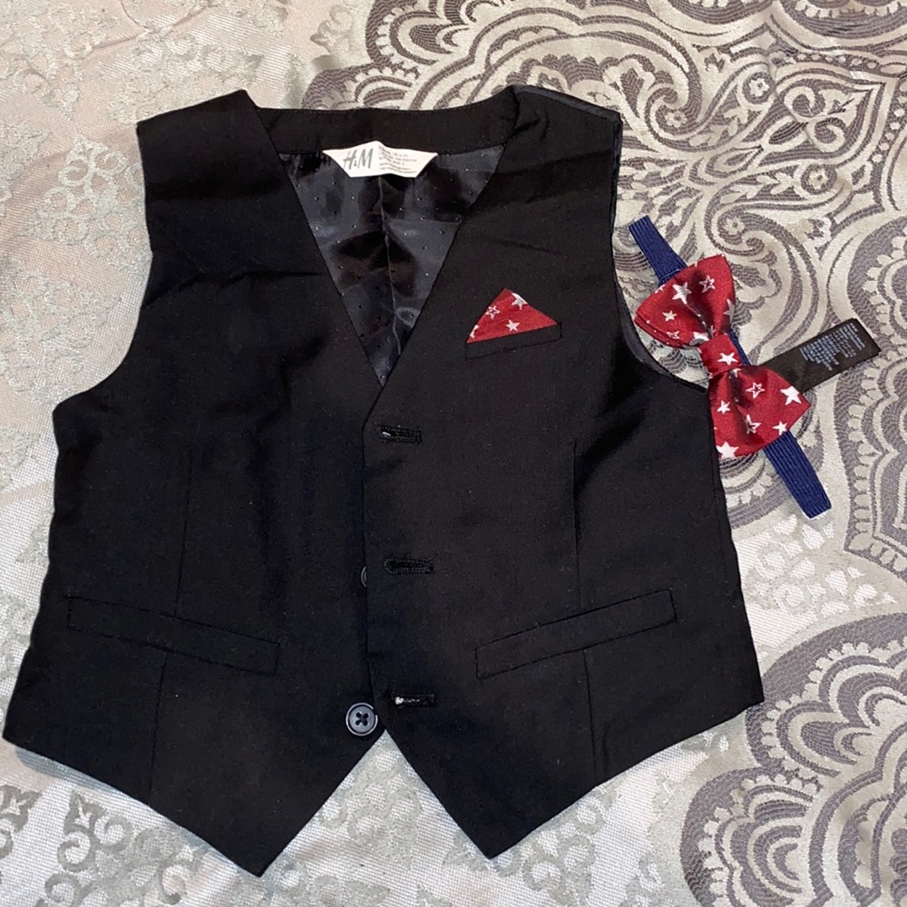 Vest and bow